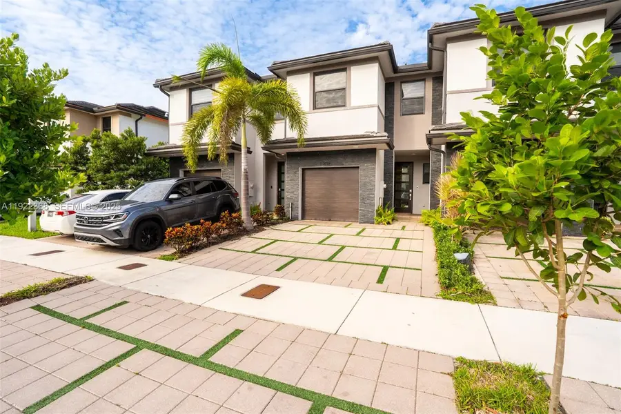 15824 NW 91st Court, Miami Lakes, FL 33018 - #2