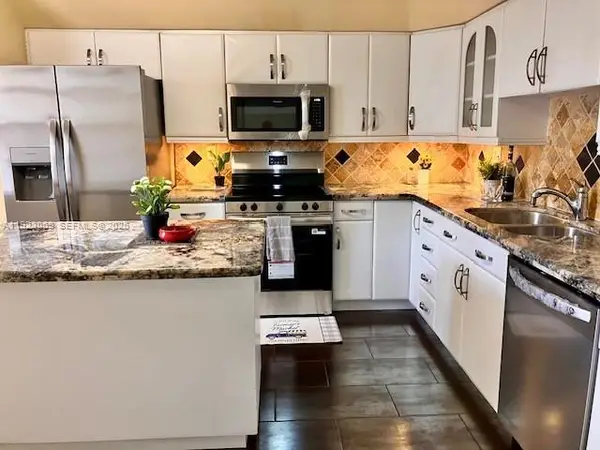 3910 Inverrary Boulevard #304B, Lauderhill, FL 33319