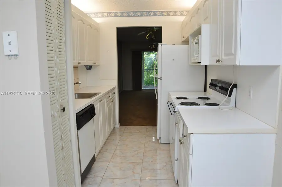 13000 SW 15th Court #411U, Pembroke Pines, FL 33027 - #3