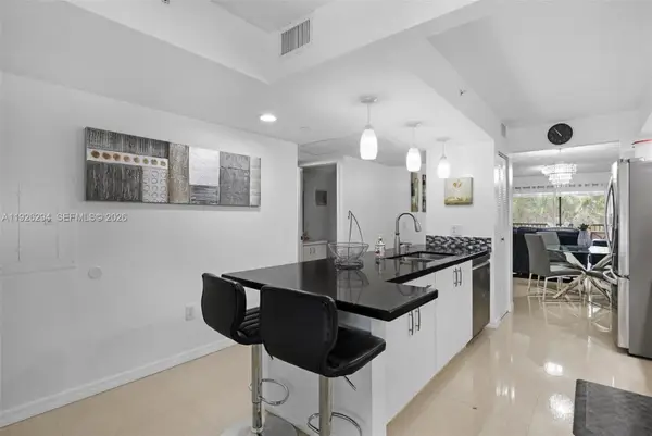 900 SW 142nd Avenue #306L, Pembroke Pines, FL 33027