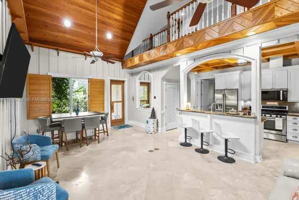 9066 SE Athena Street, Hobe Sound, FL 33455
