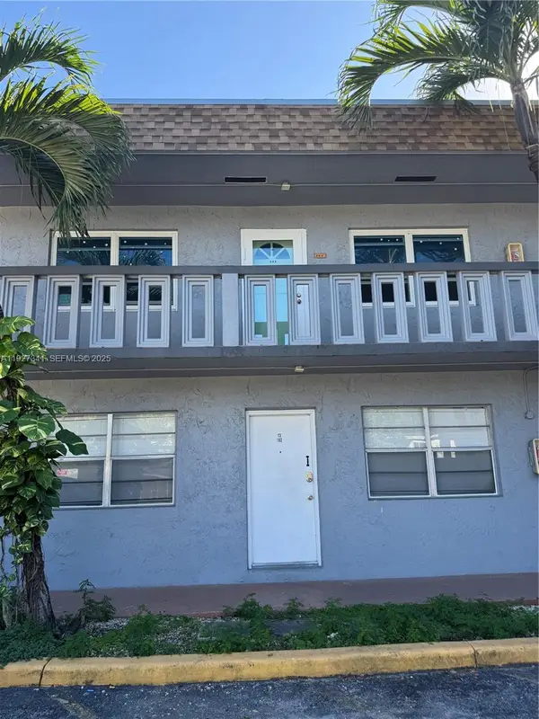 4717 SW 33rd Avenue #202, Dania Beach, FL 33312