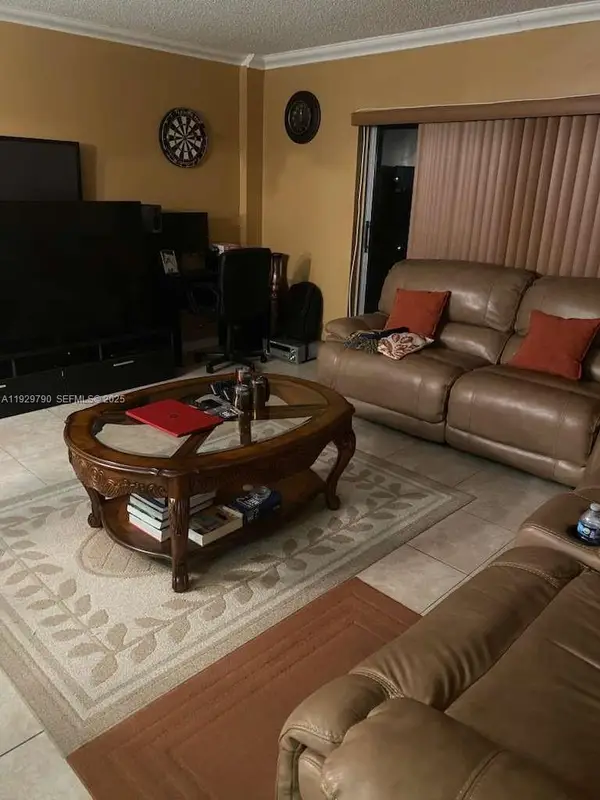 4174 Inverrary Drive #605, Lauderhill, FL 33319