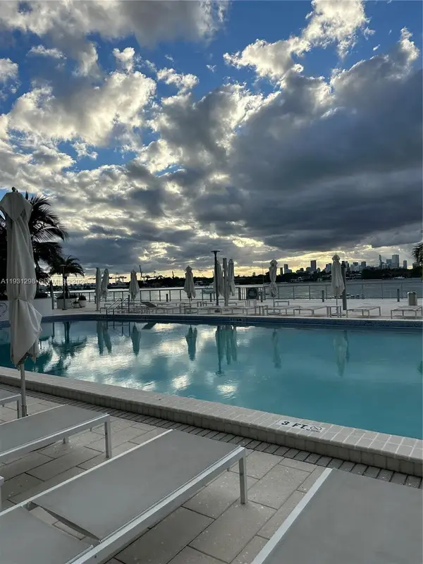 1000 W Ave 215 #215, Miami Beach, FL 33139