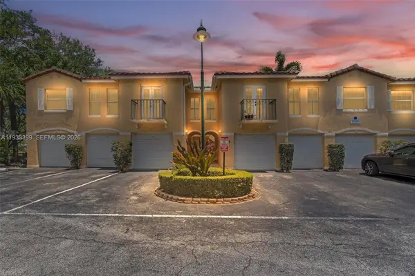 1105 Lake Shore Drive #202, Lake Park, FL 33403