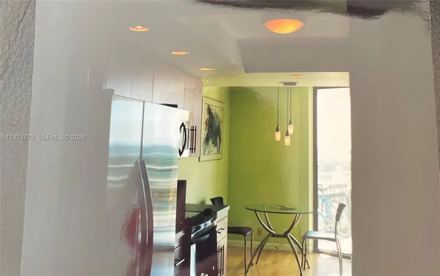 1000 Quayside Terrace #806, Miami, FL 33138 - #3