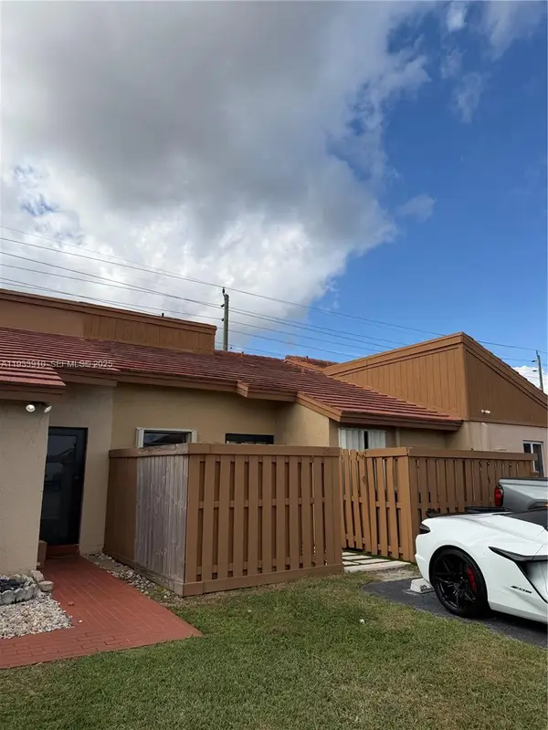 1194 SW 135th Place, Miami, FL 33184