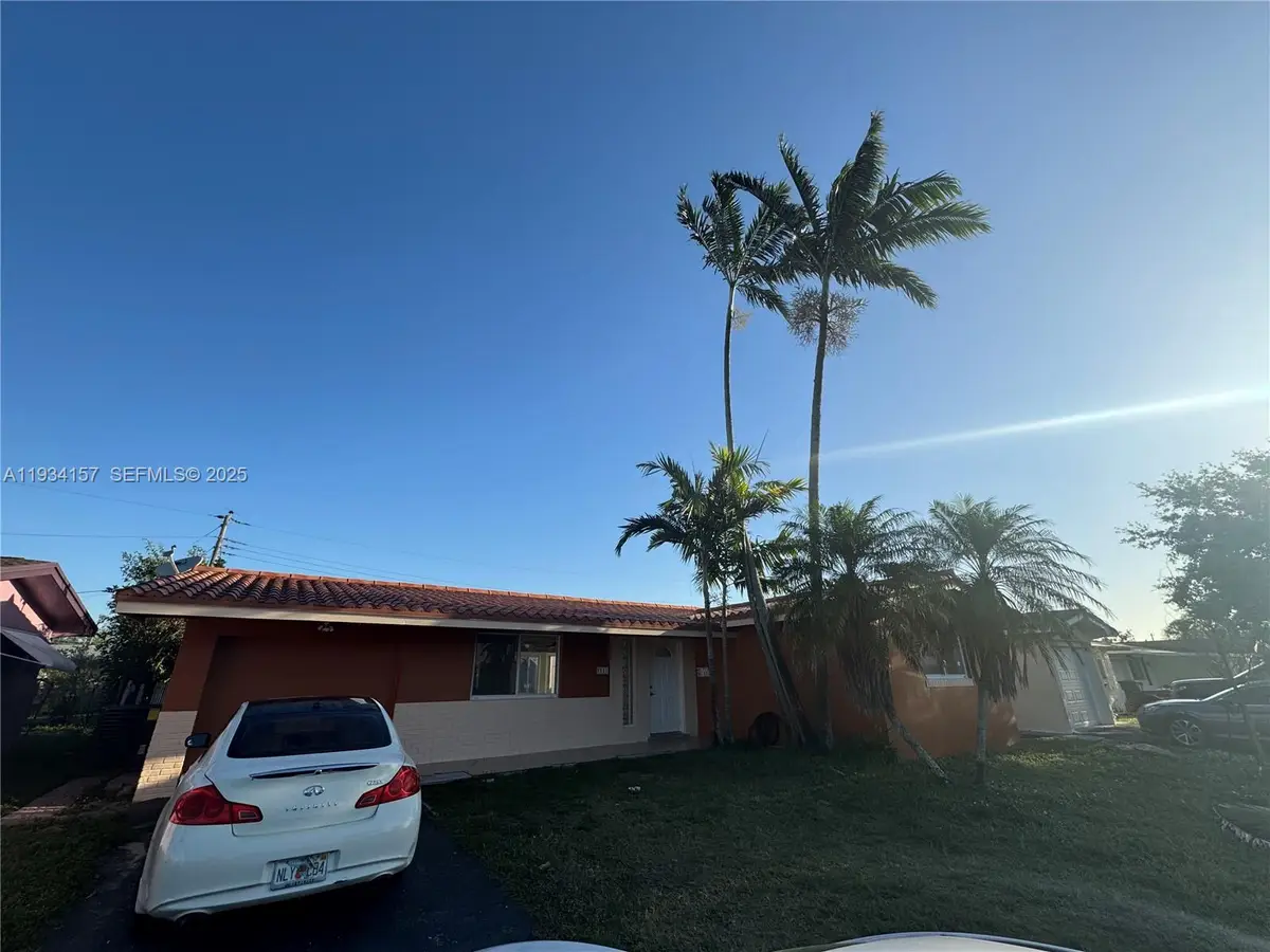 8511 NW 11th Street, Pembroke Pines, FL 33024 - #1
