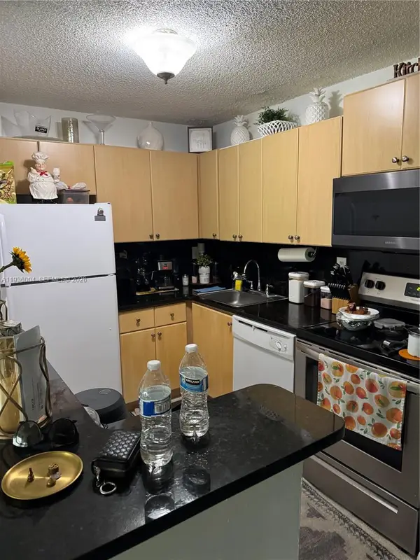 7155 NW 179th Street #112, Hialeah, FL 33015