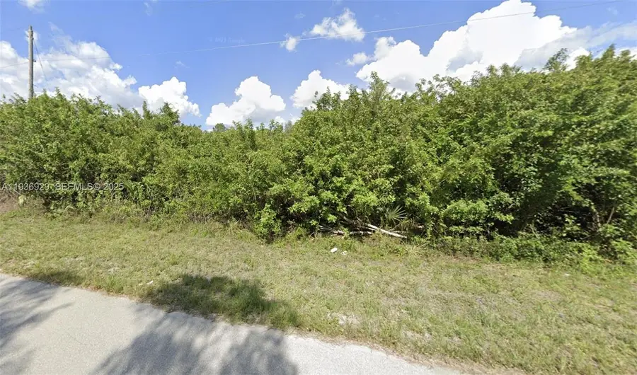 427 Parnell Avenue, Lehigh Acres, FL 33974 - #2