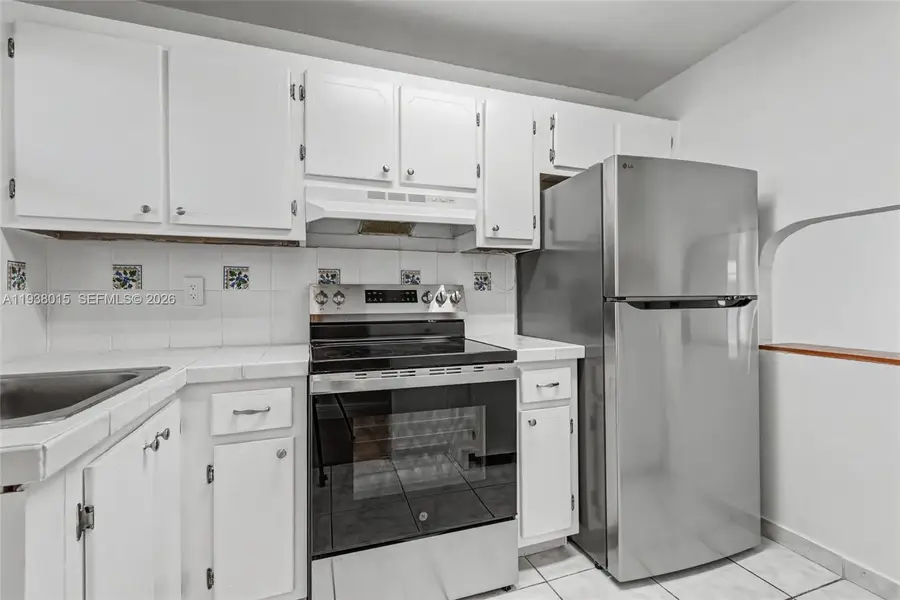 2831 Sunrise Lakes Drive #E 204, Sunrise, FL 33322 - #2