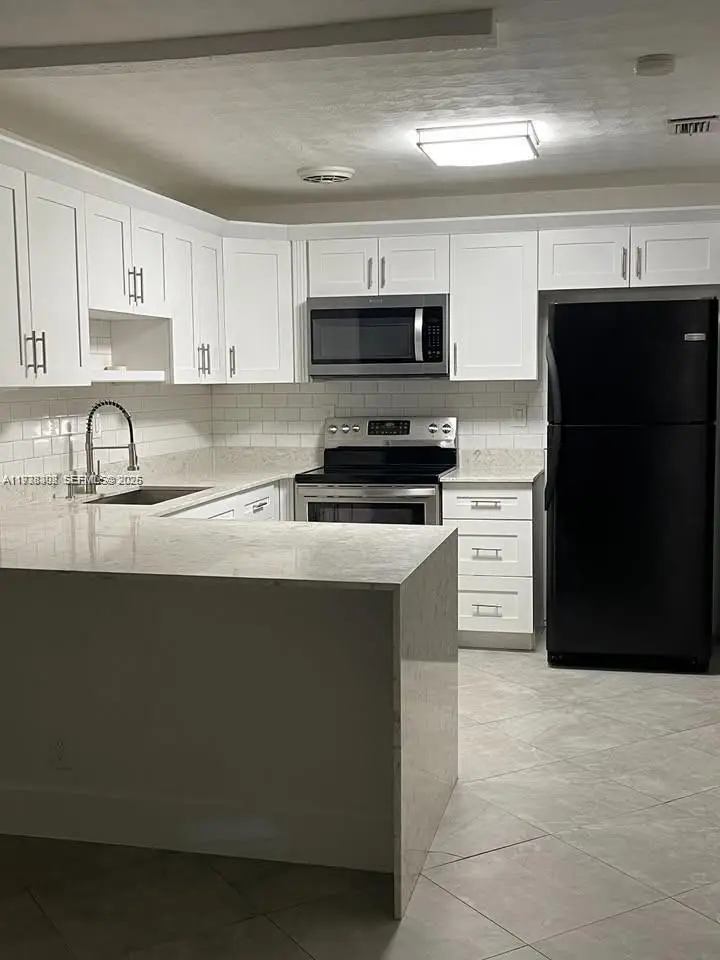 1640 NE 33rd Street, Pompano Beach, FL 33064 - #3