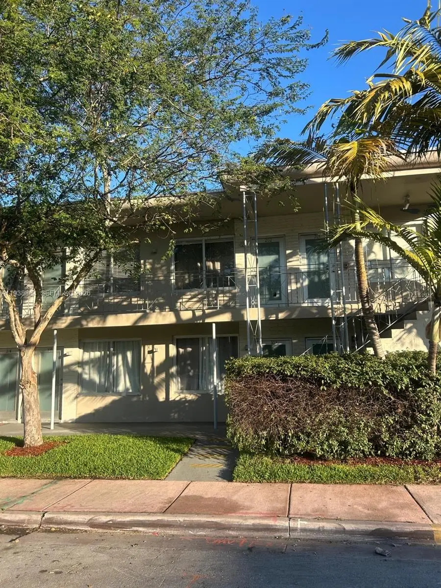 801 15th Street #202, Miami Beach, FL 33139 - #1