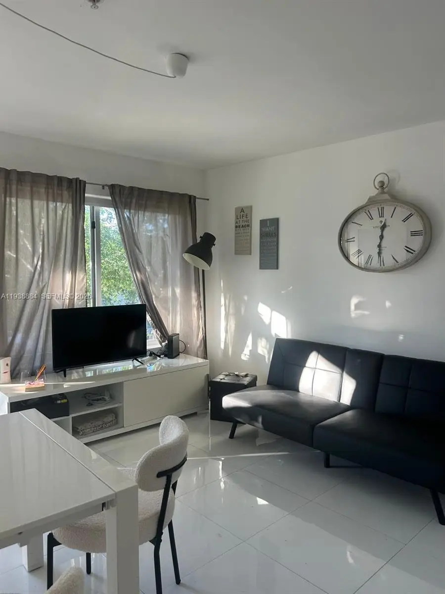 801 15th Street #202, Miami Beach, FL 33139 - #3