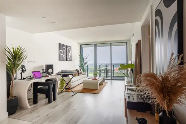 121 NE 34th Street #2711, Miami, FL 33137