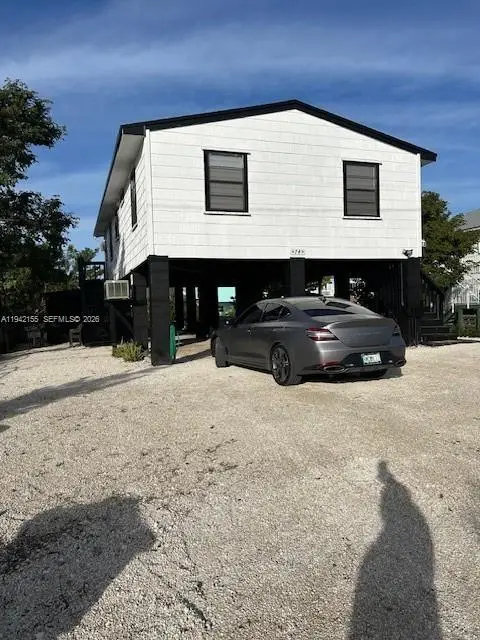 74 Pelican Lane, Big Pine Key, FL 33043