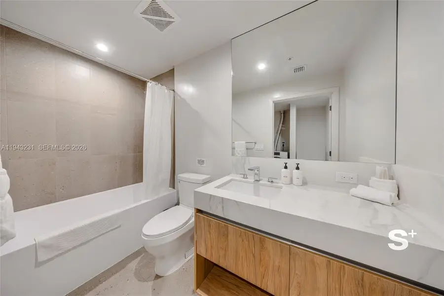 11 NE 6th Street #2307, Miami, FL 33132 - #3