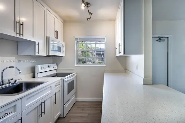 6511 Santona Street #C18, Coral Gables, FL 33146