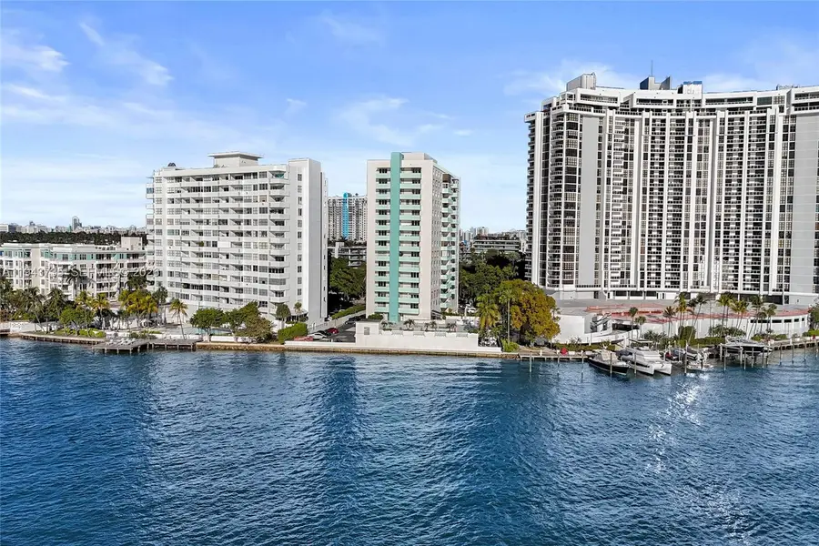 5 Island Avenue #8B, Miami Beach, FL 33139 - #2
