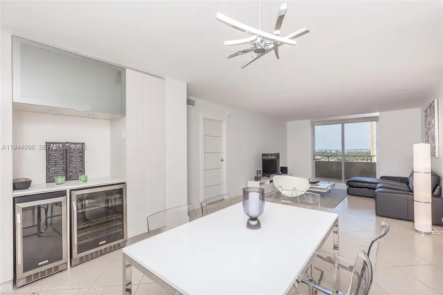 5555 Collins Avenue #9U, Miami Beach, FL 33140 - #2