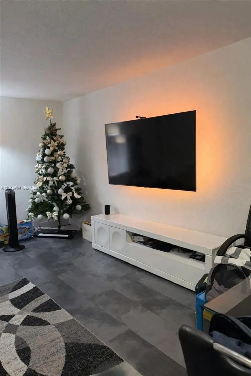 Address Withheld By Seller, Hialeah, FL 33016 - #1
