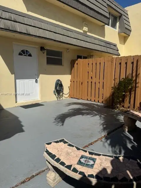 8327 SW 137th Avenue #8327, Miami, FL 33183