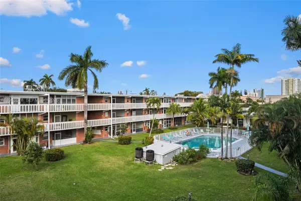 141 NE 10th Avenue #26C, Hallandale Beach, FL 33009