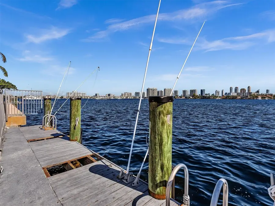 16565 NE 26th Avenue #4E, North Miami Beach, FL 33160 - #3