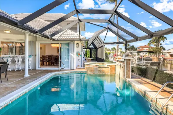 Address Withheld By Seller, Marco Island, FL 34145