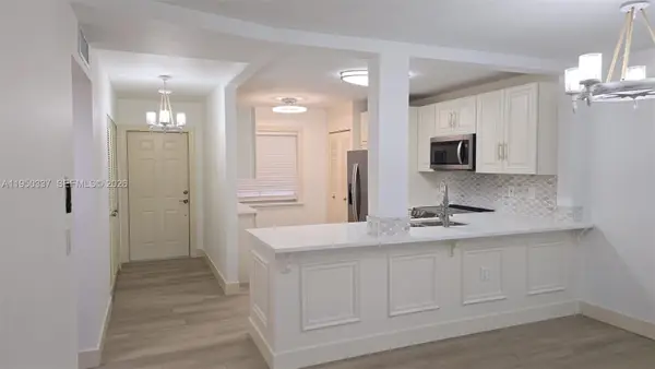 370 NW 76th Avenue #204, Margate, FL 33063
