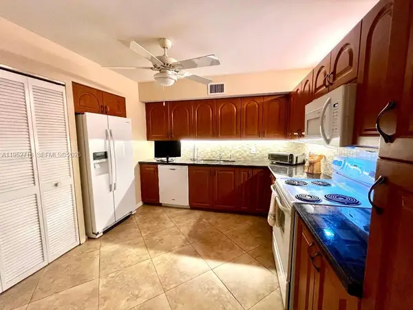 2806 N 46th Avenue #D537, Hollywood, FL 33021