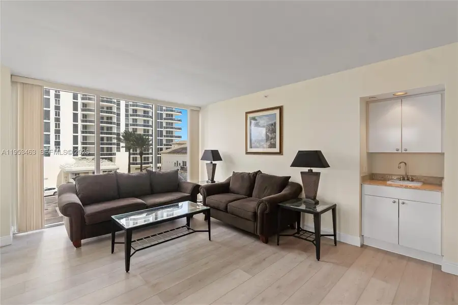 4775 Collins Avenue #507, Miami Beach, FL 33140 - #3