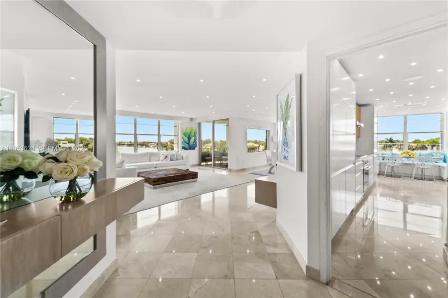 5640 Collins Avenue #4D, Miami Beach, FL 33140 - #2