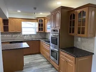 240 N 70th Way, Hollywood, FL 33024 - #1