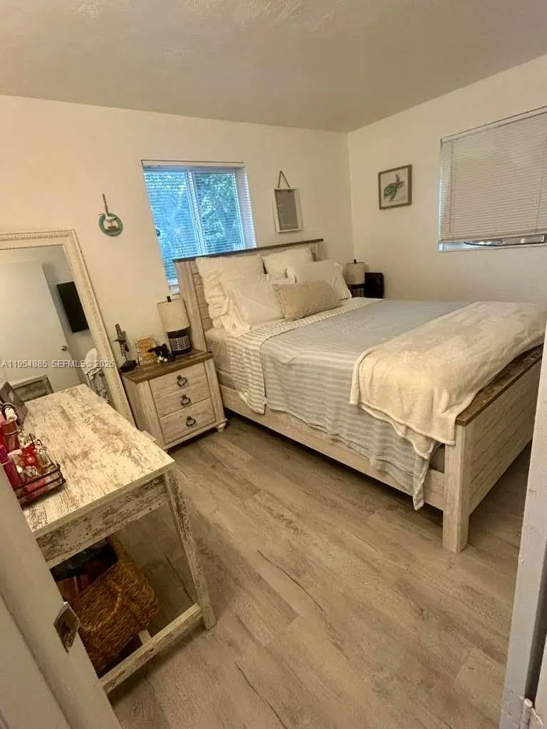 616 NW 22nd Road, Fort Lauderdale, FL 33311 - #3