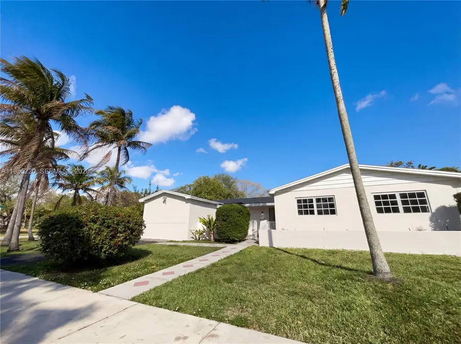 10001 SW 99th Avenue, Miami, FL 33176 - #2