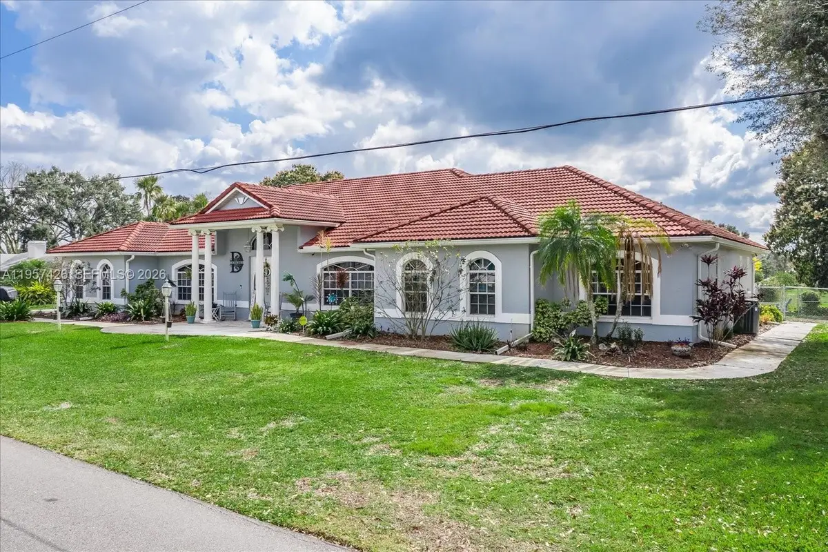 349 NE Anderson Street, Lake Placid, FL 33852 - #1