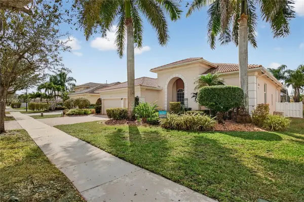 6353 SW 191st Avenue, Pembroke Pines, FL 33332