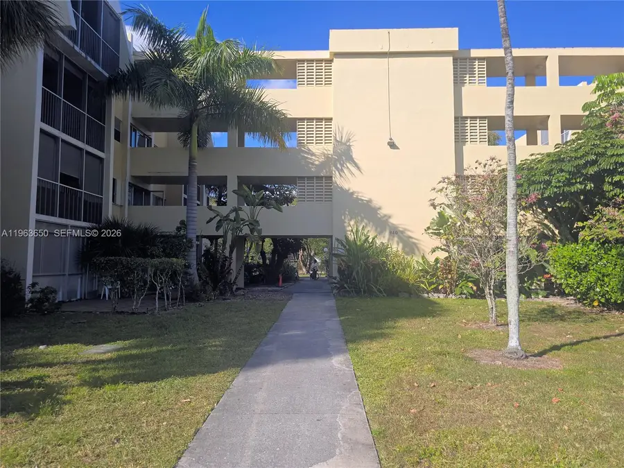 940 NE 199th Street #114, Miami, FL 33179 - #3