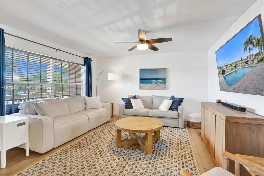 934 SE 9th Avenue #17, Pompano Beach, FL 33060 - #3