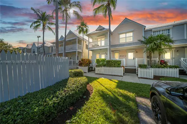 5036 Sunset Village Drive, Duck Key, FL 33050