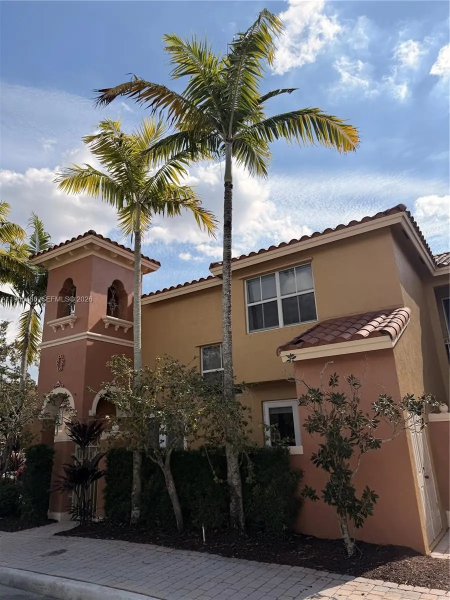 906 SW 143rd Avenue, Pembroke Pines, FL 33027 - #1