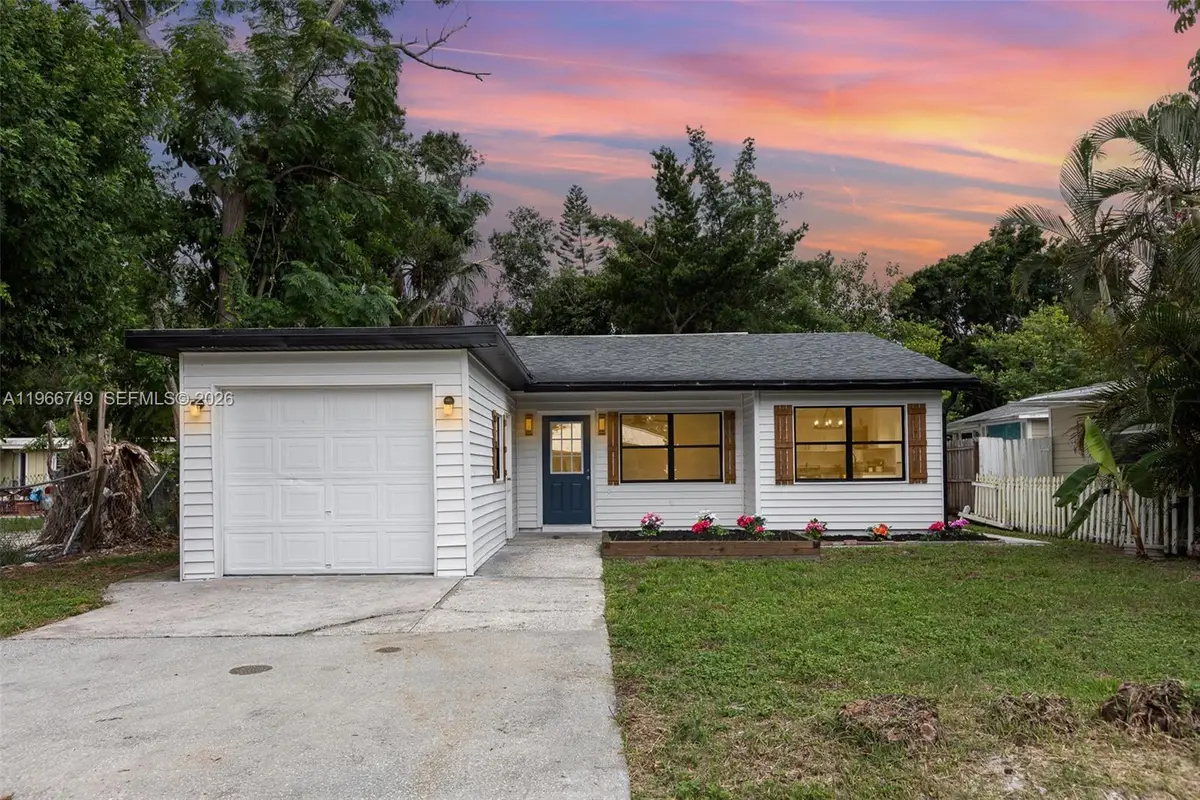 2916 Hawthorne Street, Sarasota, FL 34239 - #1