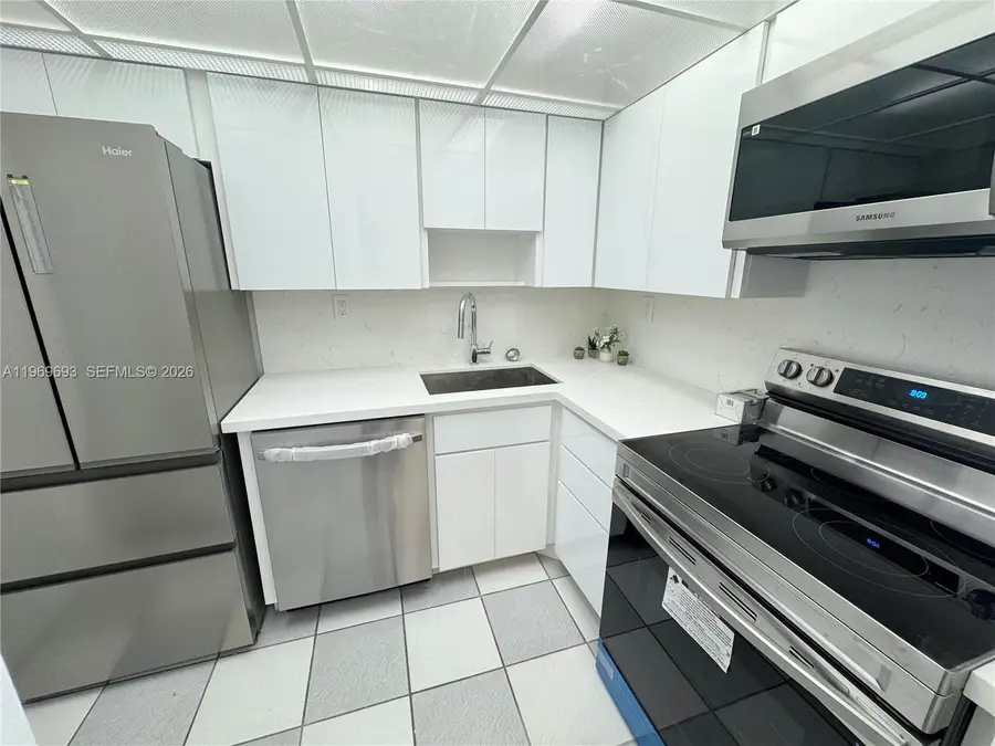 2899 Collins Avenue #740, Miami Beach, FL 33140 - #2