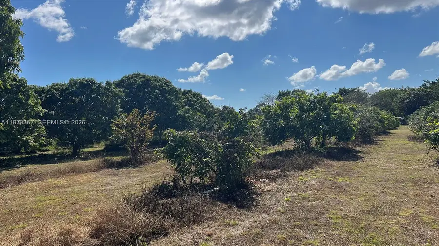 Sw, Miami, FL 33187 - #3