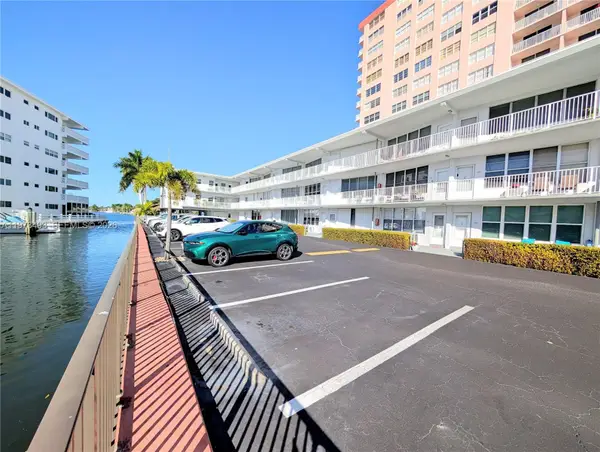 3177 S Ocean Drive #125, Hallandale Beach, FL 33009