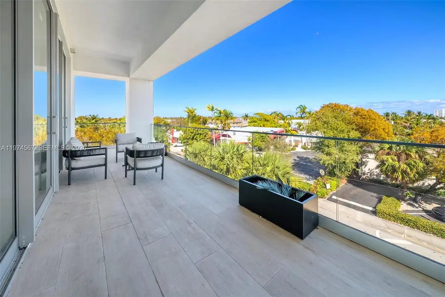 246 NE 6th Avenue #302, Delray Beach, FL 33483 - #2