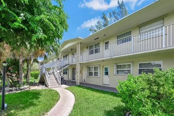 1301 N 12th Court #5B, Hollywood, FL 33019