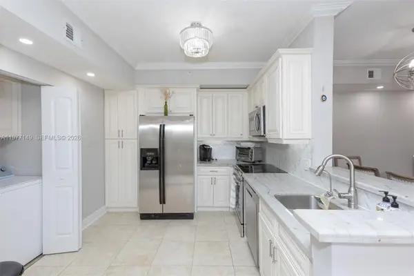6976 SW 39th Street #G204, Davie, FL 33314