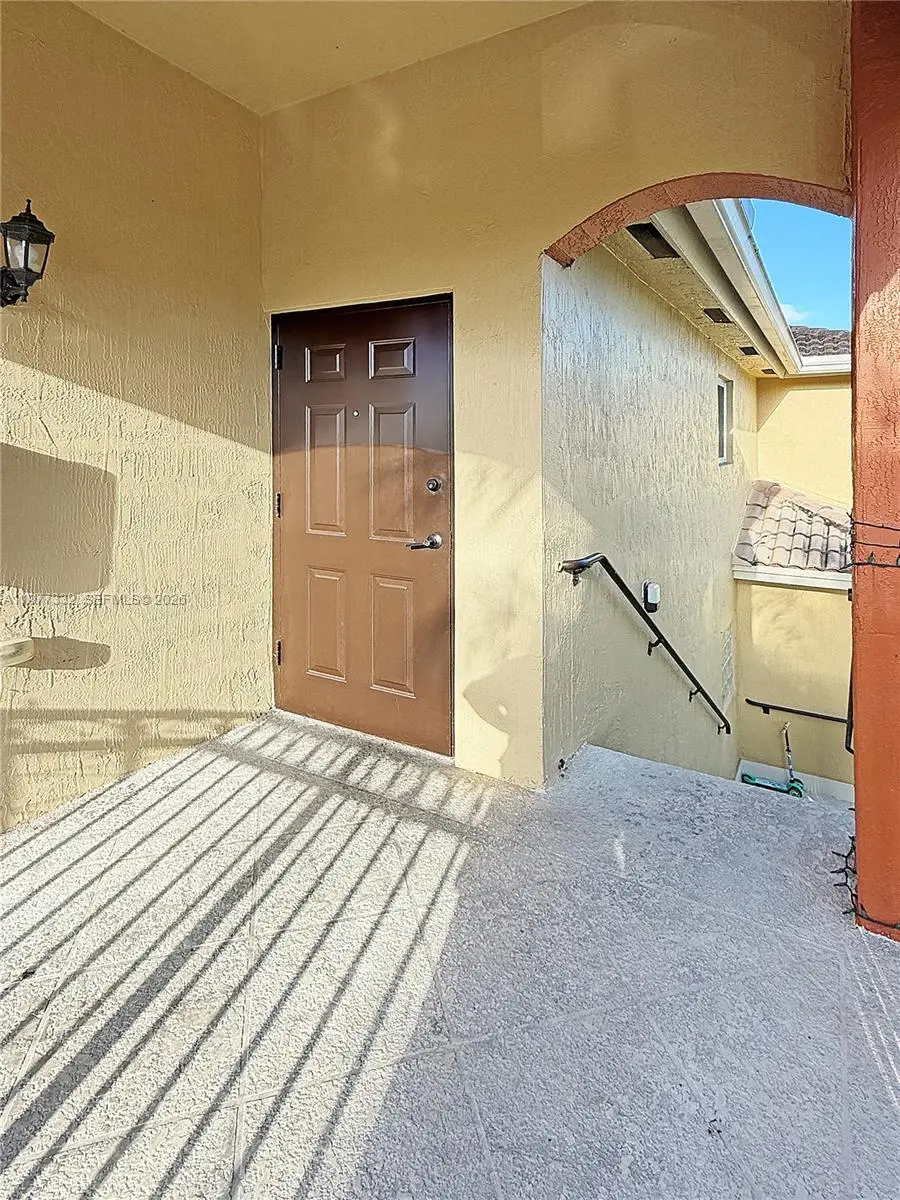 945 NE 34th Avenue #204, Homestead, FL 33033 - #3